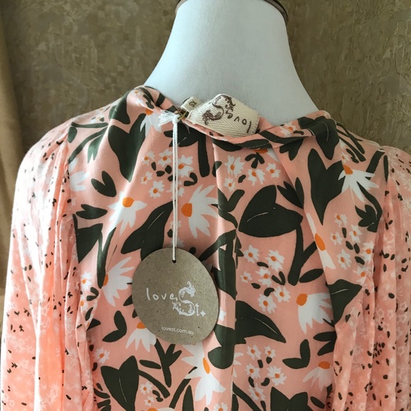 Love St. Flower Child Mini Petal pink dress - Picture 3 of 9